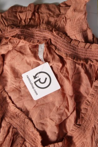 Дамска блуза Laura Torelli, Размер L, Цвят Бежов, Цена 36,10 лв.