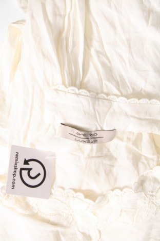 Дамска блуза Luxzuz One Two, Размер XL, Цвят Бял, Цена 20,40 лв.