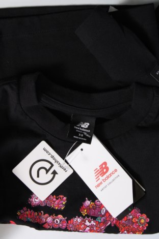 Дамска блуза New Balance, Размер XS, Цвят Черен, Цена 42,35 лв.