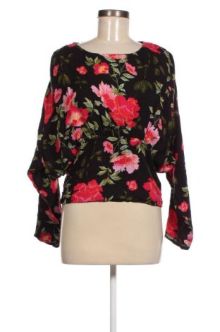 Дамска блуза ONLY, Размер XL, Цвят Многоцветен, Цена 25,30 лв.