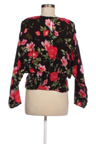 Дамска блуза ONLY, Размер XL, Цвят Многоцветен, Цена 46,00 лв.