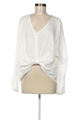 Дамска блуза ONLY, Размер M, Цвят Бял, Цена 23,00 лв.