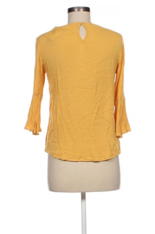 Дамска блуза ONLY, Размер S, Цвят Жълт, Цена 11,73 лв.