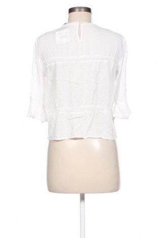 Дамска блуза ONLY, Размер M, Цвят Бял, Цена 19,55 лв.