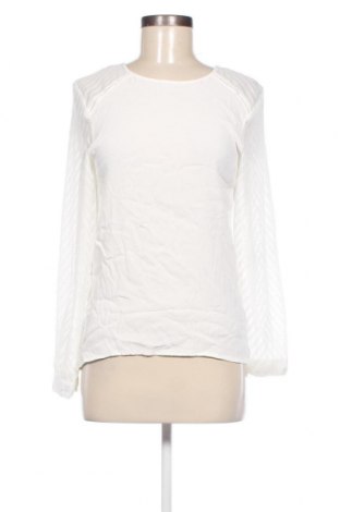 Дамска блуза Object, Размер M, Цвят Екрю, Цена 15,30 лв.