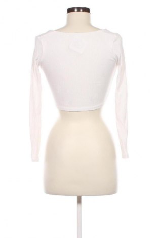 Дамска блуза Pull&Bear, Размер S, Цвят Екрю, Цена 11,29 лв.