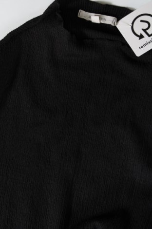 Γυναικεία μπλούζα Revelation, Μέγεθος S, Χρώμα Μαύρο, Τιμή 4,11 €