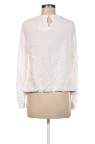 Дамска блуза S.Oliver, Размер M, Цвят Бял, Цена 15,30 лв.