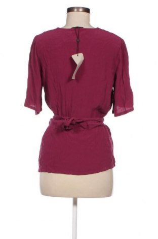 Дамска блуза Selected Femme, Размер M, Цвят Розов, Цена 110,20 лв.