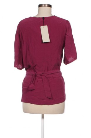 Damen Shirt Selected Femme, Größe M, Farbe Lila, Preis 56,37 €