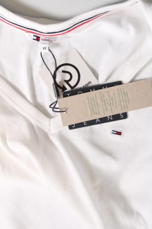 Damen Shirt Tommy Jeans, Größe XS, Farbe Weiß, Preis 39,69 €
