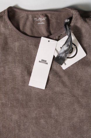 Γυναικεία μπλούζα Urban Outfitters, Μέγεθος S, Χρώμα Γκρί, Τιμή 15,88 €