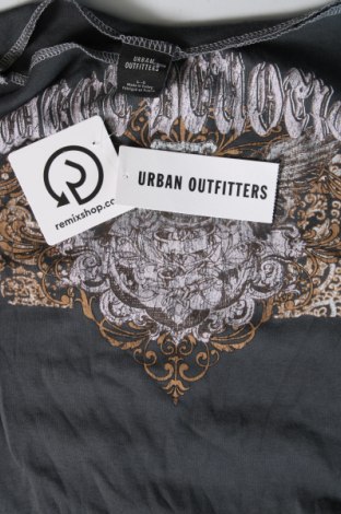 Damen Shirt Urban Outfitters, Größe L, Farbe Grau, Preis 17,86 €
