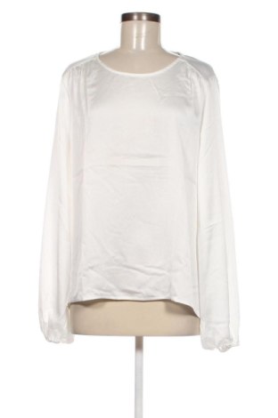 Дамска блуза VILA, Размер L, Цвят Бял, Цена 20,70 лв.