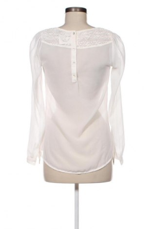 Γυναικεία μπλούζα VILA, Μέγεθος XS, Χρώμα Λευκό, Τιμή 6,00 €