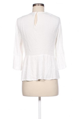 Γυναικεία μπλούζα Vero Moda, Μέγεθος S, Χρώμα Λευκό, Τιμή 12,37 €