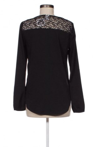 Дамска блуза Vero Moda, Размер S, Цвят Черен, Цена 29,33 лв.