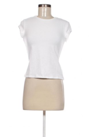 Γυναικεία μπλούζα Weekday, Μέγεθος M, Χρώμα Λευκό, Τιμή 8,25 €
