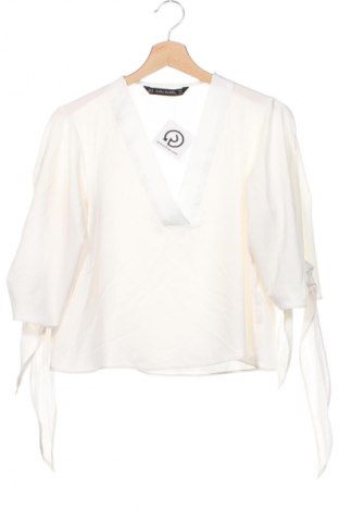 Γυναικεία μπλούζα Zara, Μέγεθος XS, Χρώμα Λευκό, Τιμή 8,30 €