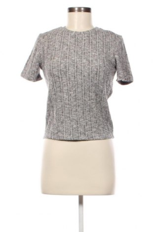 Дамска блуза Zara Trafaluc, Размер M, Цвят Сив, Цена 9,00 лв.