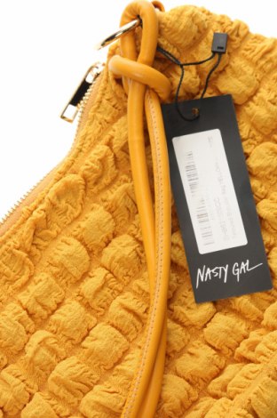 Дамска чанта Nasty Gal, Цвят Жълт, Цена 51,75 лв.