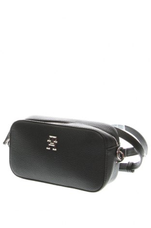 Дамска чанта Tommy Hilfiger, Цвят Черен, Цена 265,00 лв.