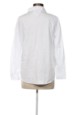 Дамска риза, Размер L, Цвят Бял, Цена 13,75 лв.