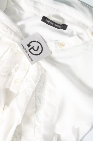 Γυναικείο πουκάμισο Ashley Brooke, Μέγεθος XL, Χρώμα Λευκό, Τιμή 7,80 €