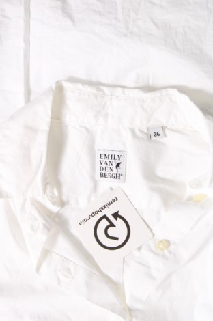 Дамска риза Emily Van den Bergh, Размер S, Цвят Бял, Цена 37,50 лв.