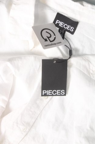 Damska koszula Pieces, Rozmiar XL, Kolor Biały, Cena 67,44 zł