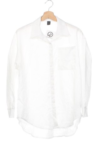 Дамска риза SHEIN, Размер XS, Цвят Бял, Цена 15,00 лв.