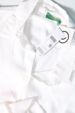Дамска риза United Colors Of Benetton, Размер M, Цвят Бял, Цена 34,65 лв.