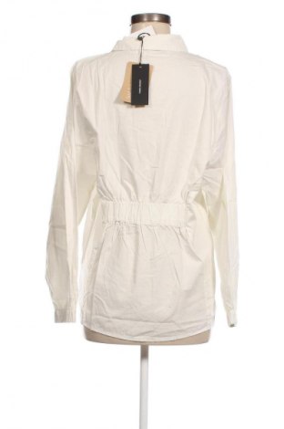 Γυναικείο πουκάμισο Vero Moda, Μέγεθος M, Χρώμα Εκρού, Τιμή 11,86 €