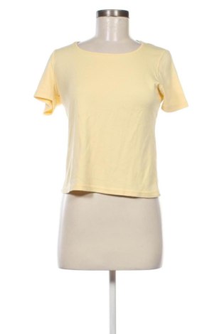 Дамска тениска, Размер M, Цвят Жълт, Цена 7,80 лв.