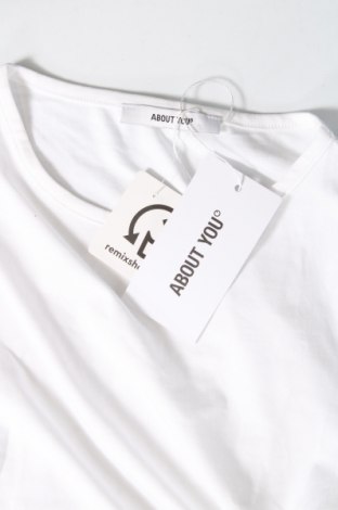 Дамска тениска About You, Размер XS, Цвят Бял, Цена 31,00 лв.