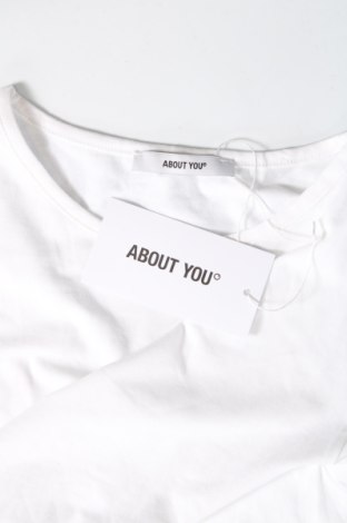 Дамска тениска About You, Размер M, Цвят Бял, Цена 31,00 лв.