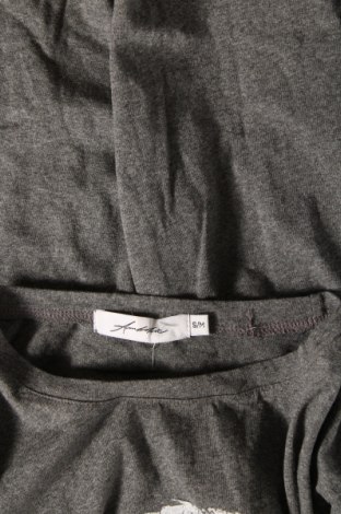 Damen T-Shirt Ambika, Größe S, Farbe Grau, Preis € 4,98