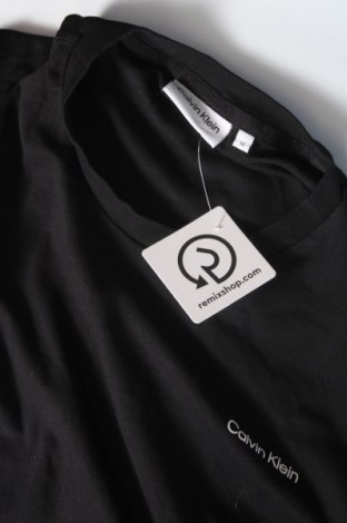 Γυναικείο t-shirt Calvin Klein, Μέγεθος M, Χρώμα Μαύρο, Τιμή 35,72 €