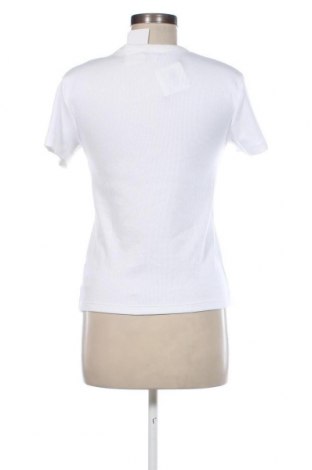 Дамска тениска Calvin Klein Jeans, Размер S, Цвят Бял, Цена 77,00 лв.