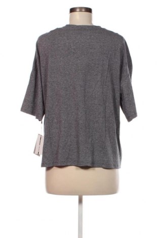 Tricou de femei DKNY, Mărime M, Culoare Gri, Preț 213,16 Lei