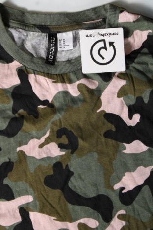 Γυναικείο t-shirt H&M Divided, Μέγεθος M, Χρώμα Πολύχρωμο, Τιμή 5,63 €