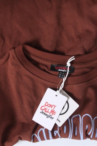 Γυναικείο t-shirt Jennyfer, Μέγεθος M, Χρώμα Καφέ, Τιμή 6,49 €