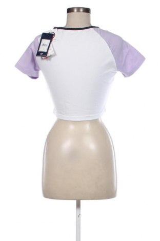 Γυναικείο t-shirt Reebok, Μέγεθος M, Χρώμα Εκρού, Τιμή 17,58 €