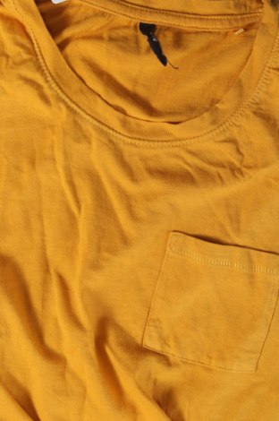 Дамска тениска Sinsay, Размер XS, Цвят Жълт, Цена 9,88 лв.