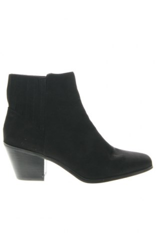 Botine de damă Camaieu, Mărime 39, Culoare Negru, Preț 182,99 Lei