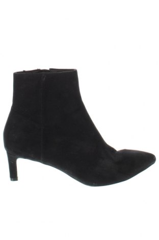 Botine de damă H&M, Mărime 38, Culoare Negru, Preț 112,10 Lei