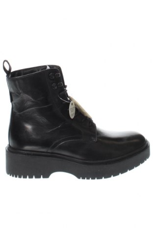 Botine de damă Levi's, Mărime 39, Culoare Negru, Preț 479,44 Lei