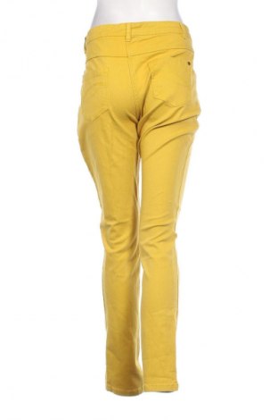 Γυναικείο Τζίν, Μέγεθος XL, Χρώμα Κίτρινο, Τιμή 10,76 €