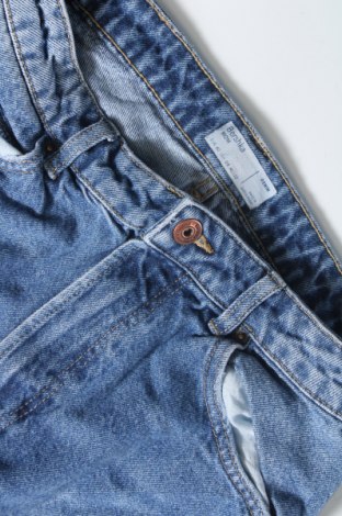 Damen Jeans Bershka, Größe M, Farbe Blau, Preis 8,07 €