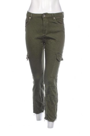 Damen Jeans Bershka, Größe S, Farbe Grün, Preis 9,08 €